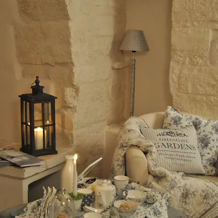 Trulli Gallo Rosso مارتينا فرانكا