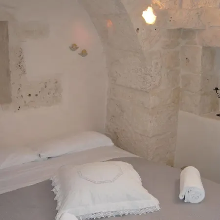 فندق مبيت وإفطار Trulli Gallo Rosso مارتينا فرانكا