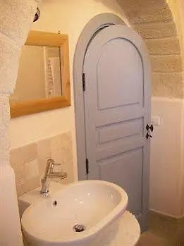 Trulli Gallo Rosso فندق مبيت وإفطار