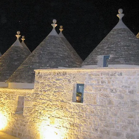 Bed & Breakfast Trulli Gallo Rosso 3*